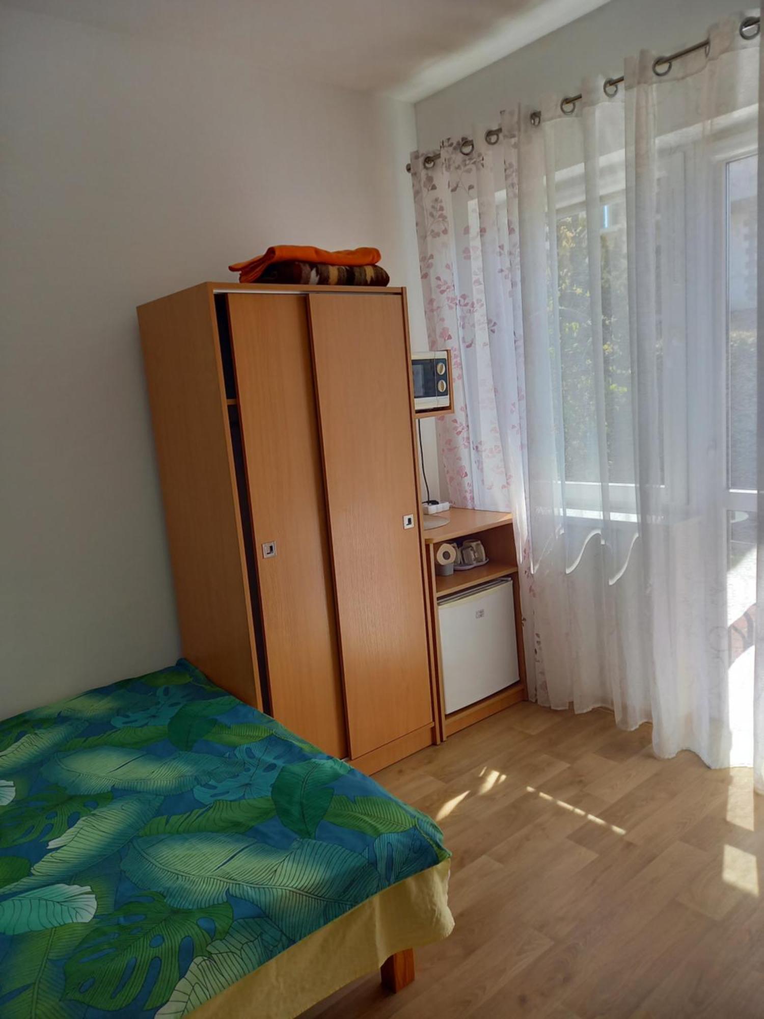 Pokoje Goscinne U Teresy Mrzezyno Exterior photo